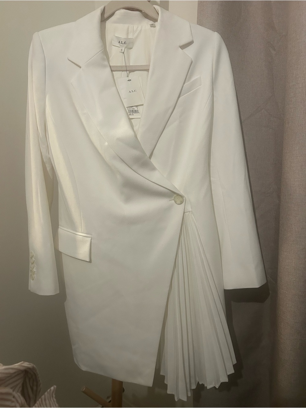 A.L.C. Women's White Pleated Wrap Blazer Dress Size 6
